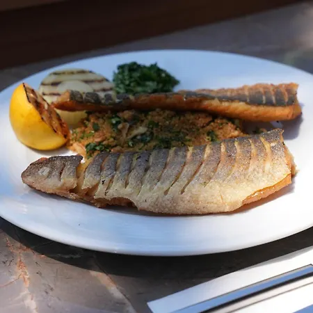 Ξενοδοχείο Queen *